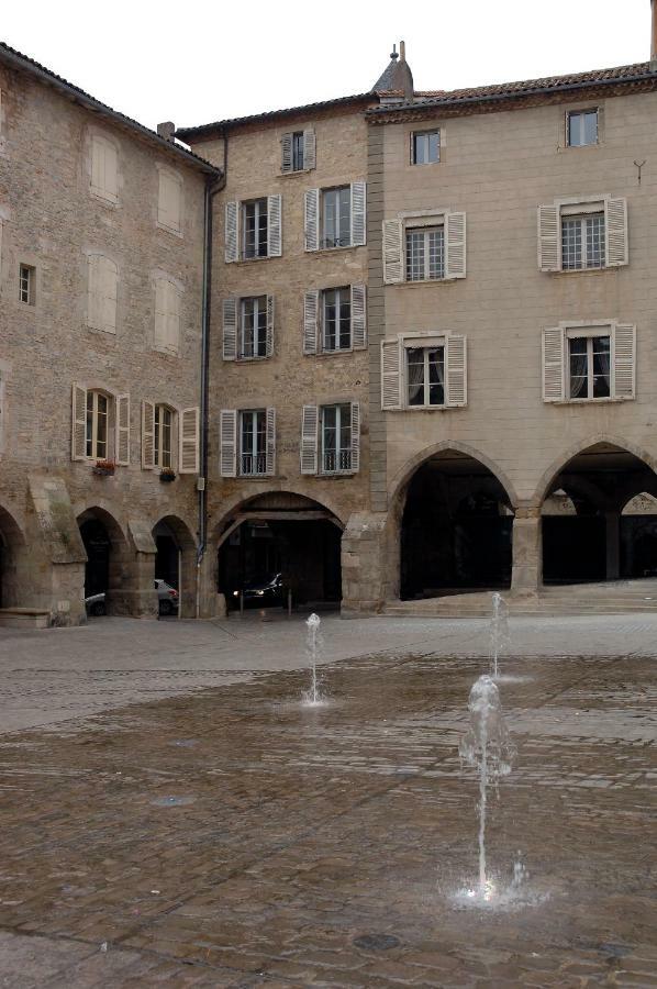 Maison Renaissance Monument Historique XV Eme 1497 Вилфранш-дьо-Руерг Екстериор снимка